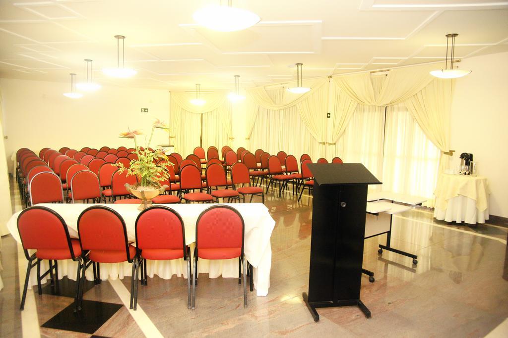 Galatas Central Hotel Patos de Minas Eksteriør bilde